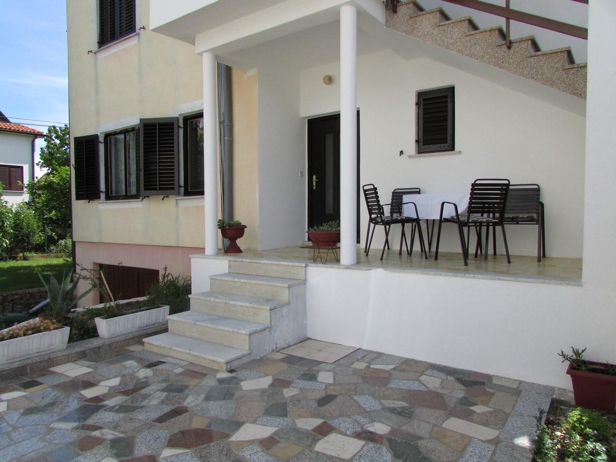 אומאג Mirela House With Apartment מראה חיצוני תמונה