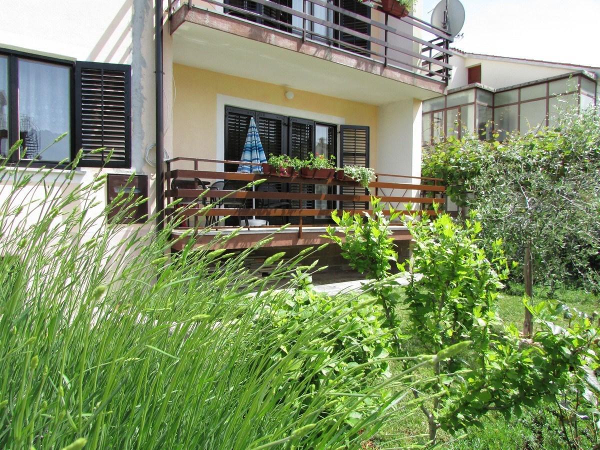 אומאג Mirela House With Apartment מראה חיצוני תמונה